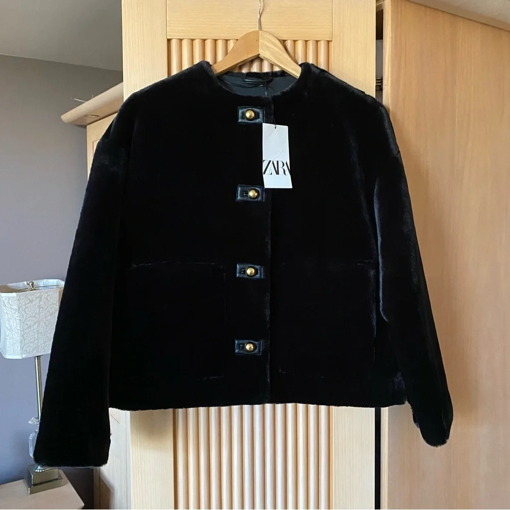 Zara black faux fur jacket with gold buttons - Picture 5 of 12